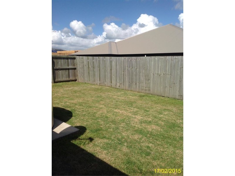 17 Cumberland Crescent, Meridan Plains QLD 4551