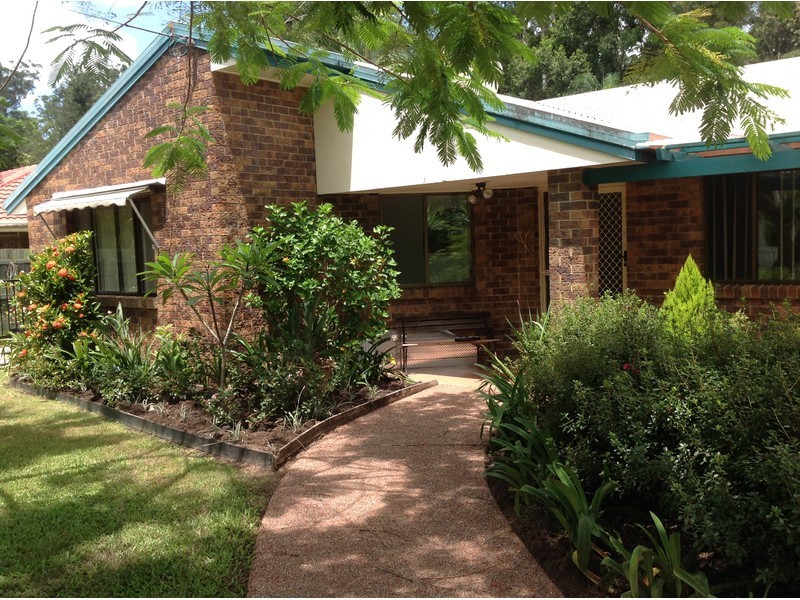 6 Dorson Drive, Mooloolah Valley QLD 4553