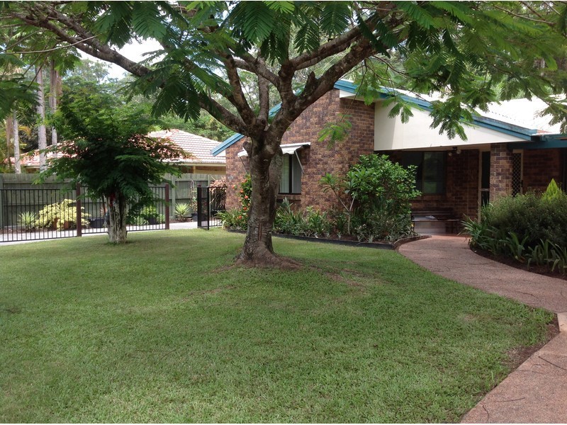 6 Dorson Drive, Mooloolah Valley QLD 4553