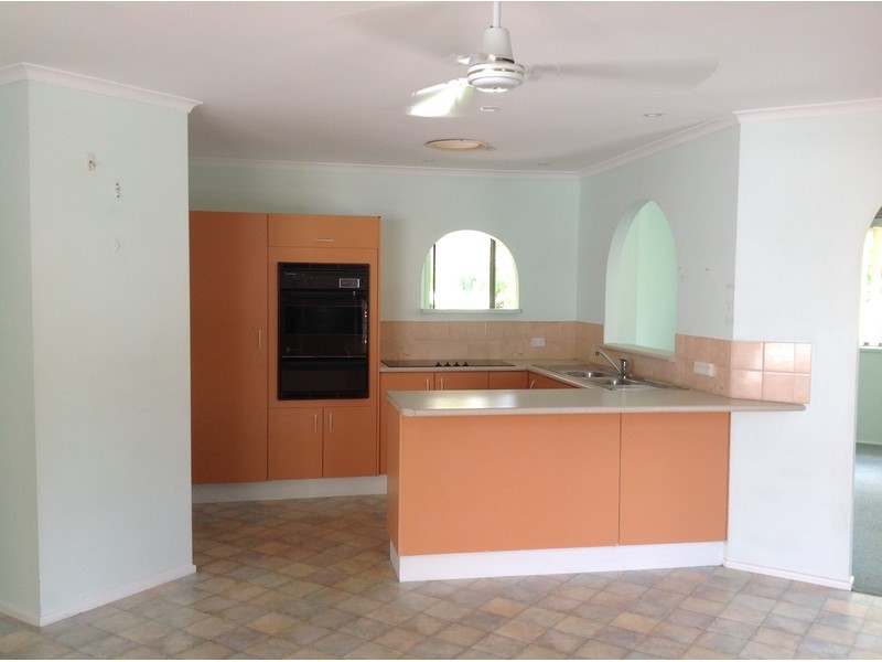 6 Dorson Drive, Mooloolah Valley QLD 4553