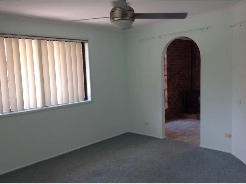 6 Dorson Drive, Mooloolah Valley QLD 4553