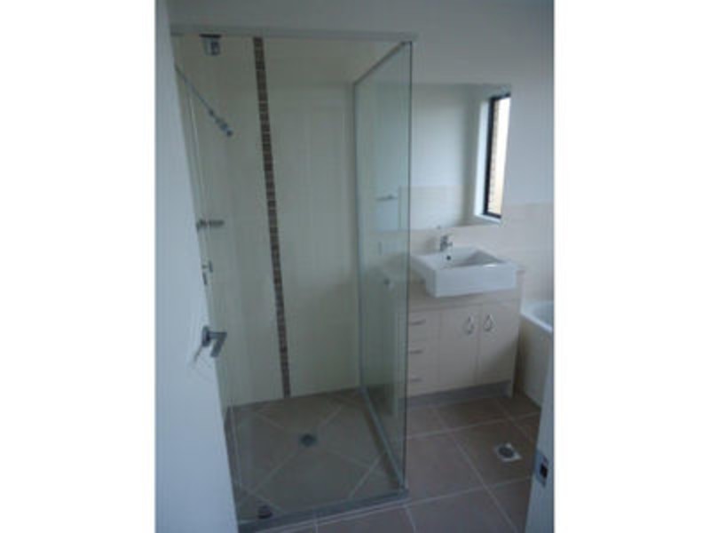 19 Halifax Place, Rural View QLD 4740