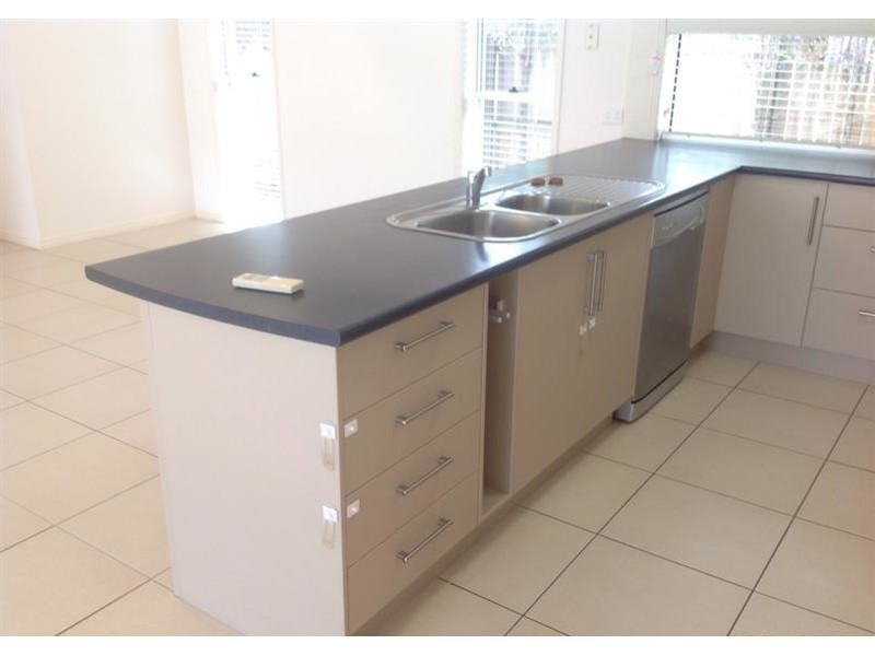 34 Latimer Crescent, Sippy Downs QLD 4556