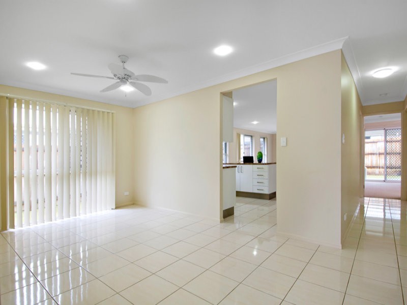 5 Silvereye Street, Sippy Downs QLD 4556