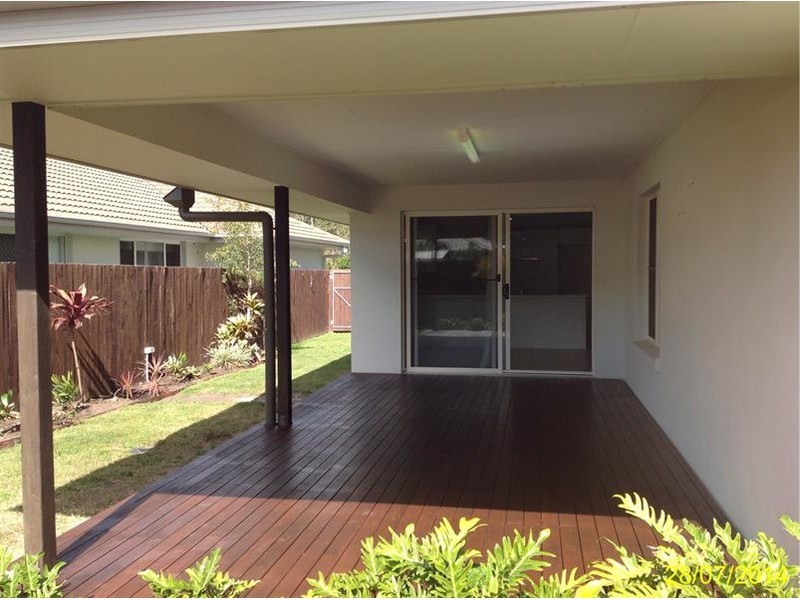 2A Whiteoak Street, Sippy Downs QLD 4556