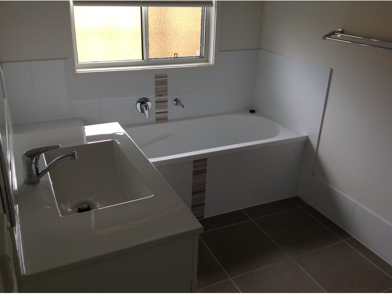 17a Pool Road, Glass House Mountains QLD 4518