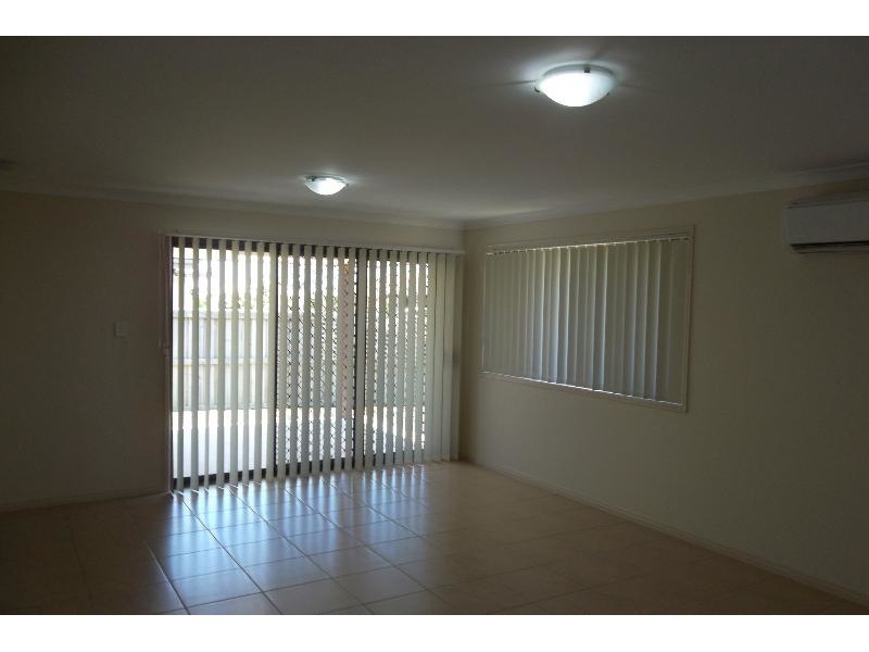 25 Condamine Street, Sippy Downs QLD 4556