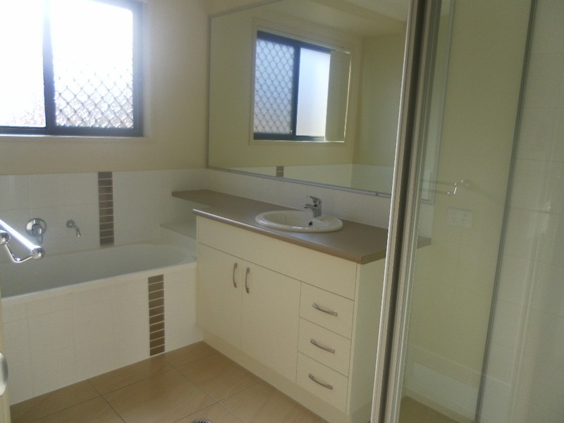 25 Condamine Street, Sippy Downs QLD 4556