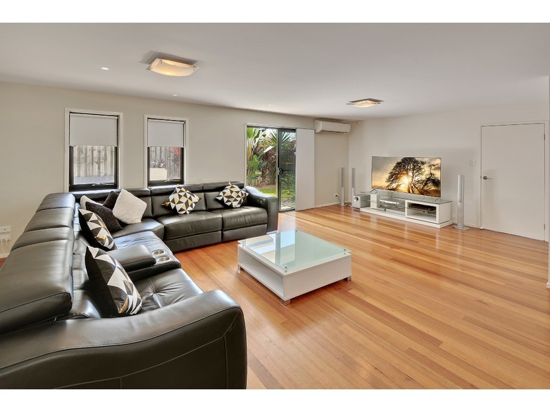 2/9 Catalina Drive, Mudjimba QLD 4564