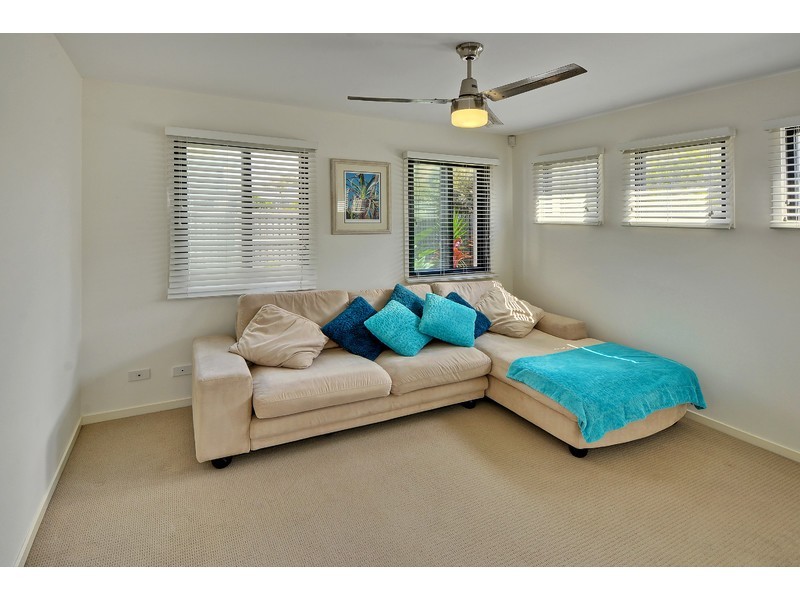 2/9 Catalina Drive, Mudjimba QLD 4564