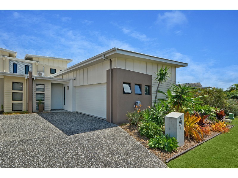 2/9 Catalina Drive, Mudjimba QLD 4564