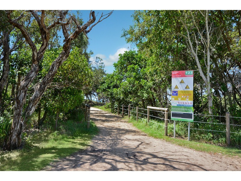 2/9 Catalina Drive, Mudjimba QLD 4564