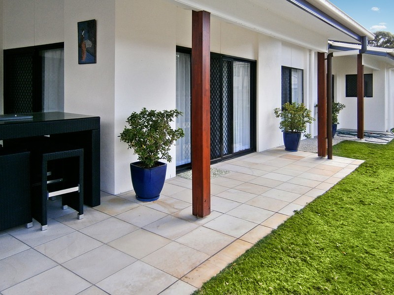 16 Ameen Circuit, Mudjimba QLD 4564