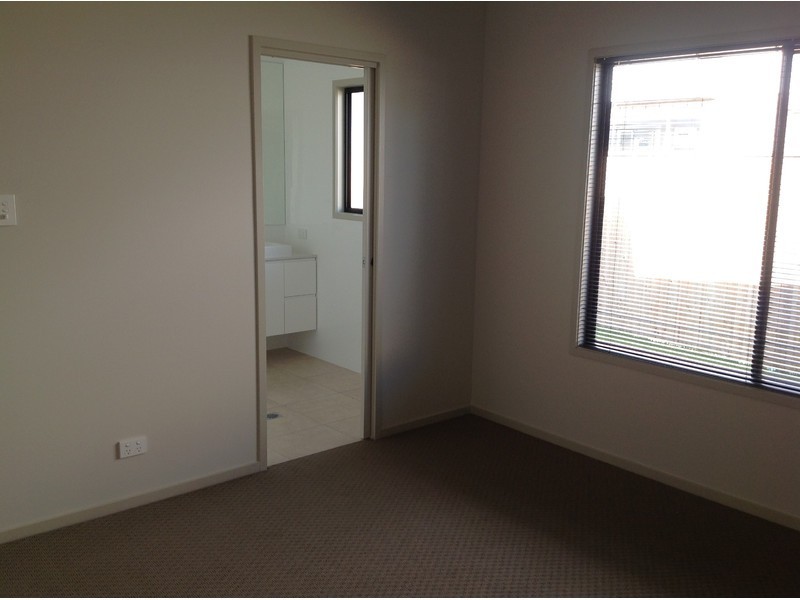 19 Cavalry Way, Sippy Downs QLD 4556