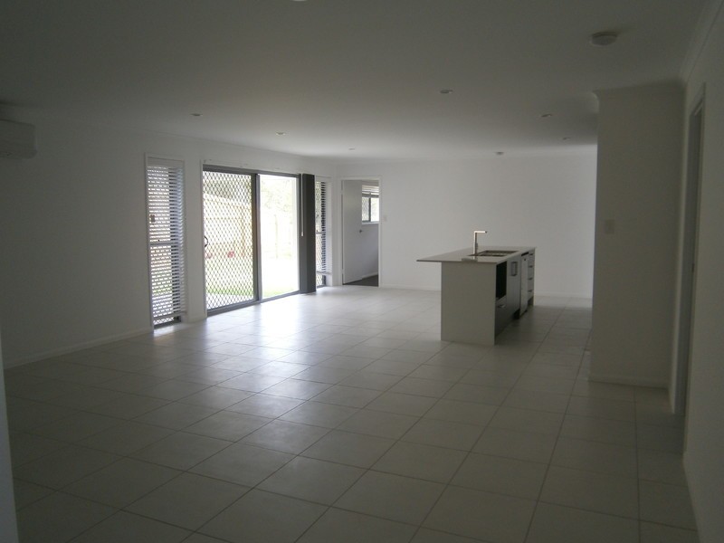 4a Stanwich Place, Peregian Springs QLD 4573