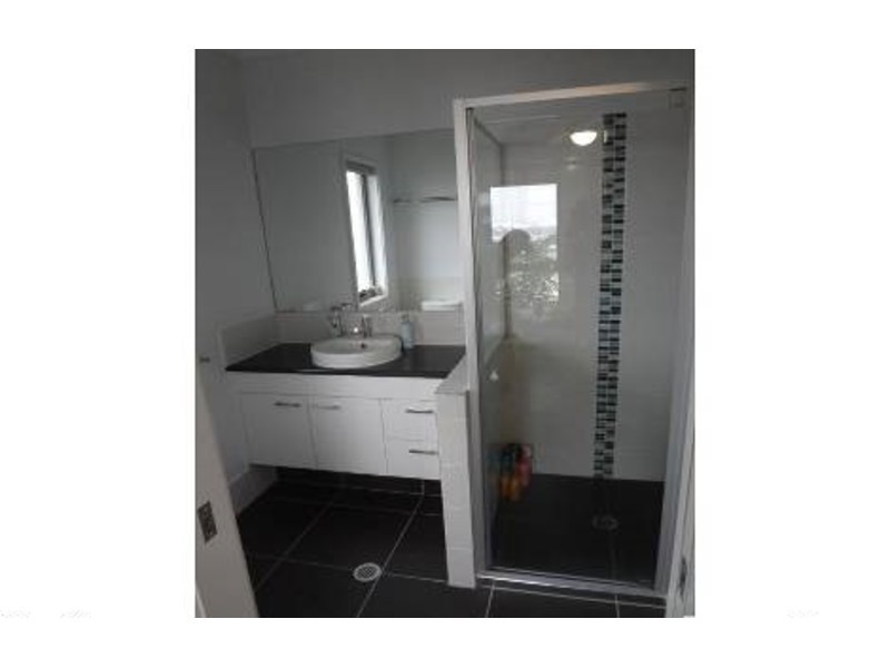 12 Dauntless Avenue, Bli Bli QLD 4560