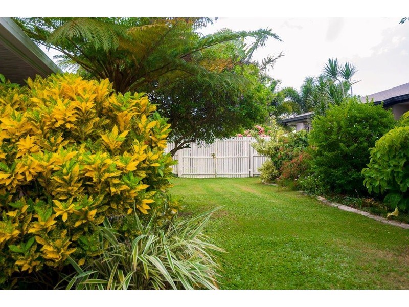 25 Michelle Crescent, Bucasia QLD 4750