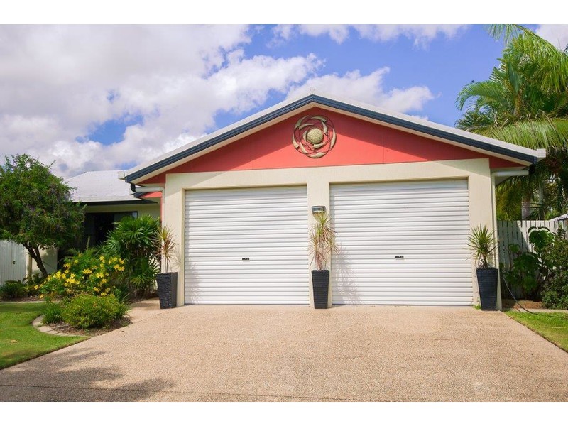 25 Michelle Crescent, Bucasia QLD 4750