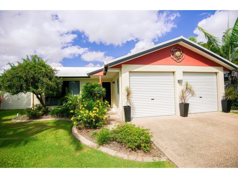 25 Michelle Crescent, Bucasia QLD 4750
