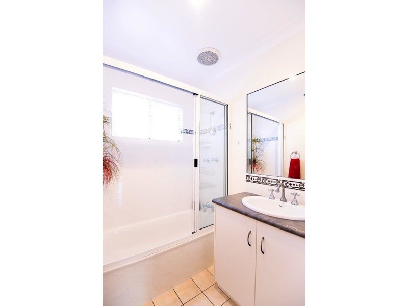 25 Michelle Crescent, Bucasia QLD 4750