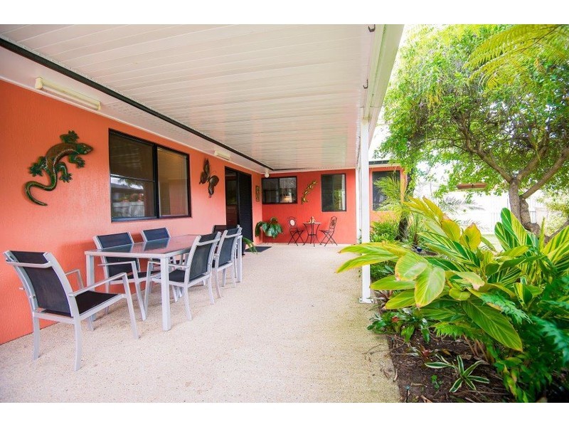 25 Michelle Crescent, Bucasia QLD 4750