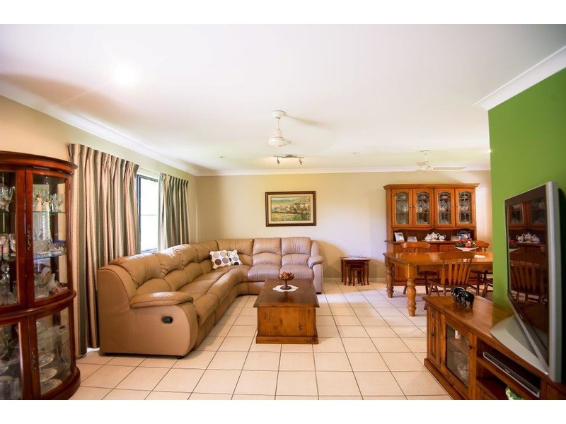 25 Michelle Crescent, Bucasia QLD 4750