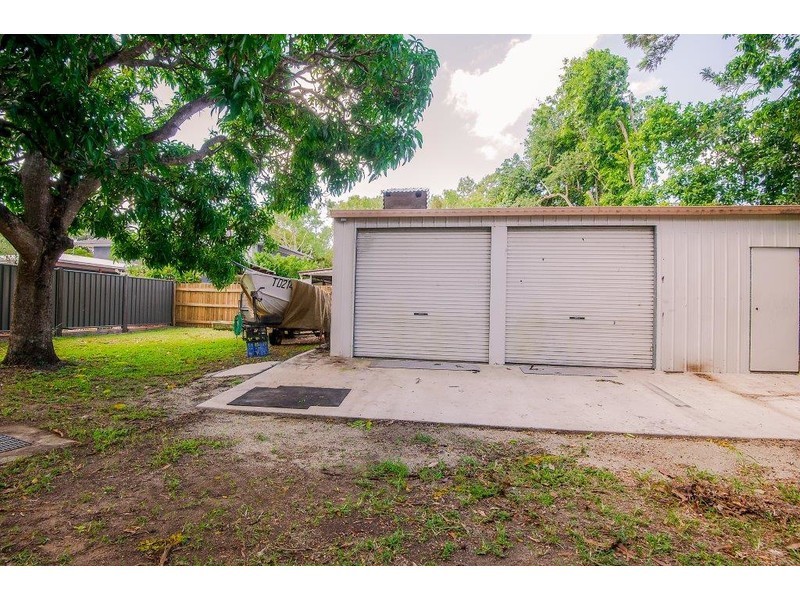 50 Waverley Street, Bucasia QLD 4750