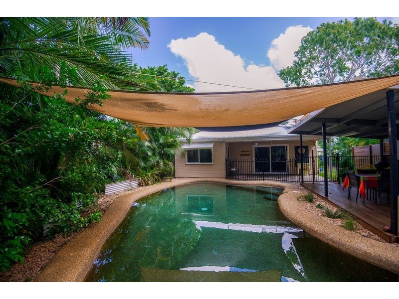 50 Waverley Street, Bucasia QLD 4750