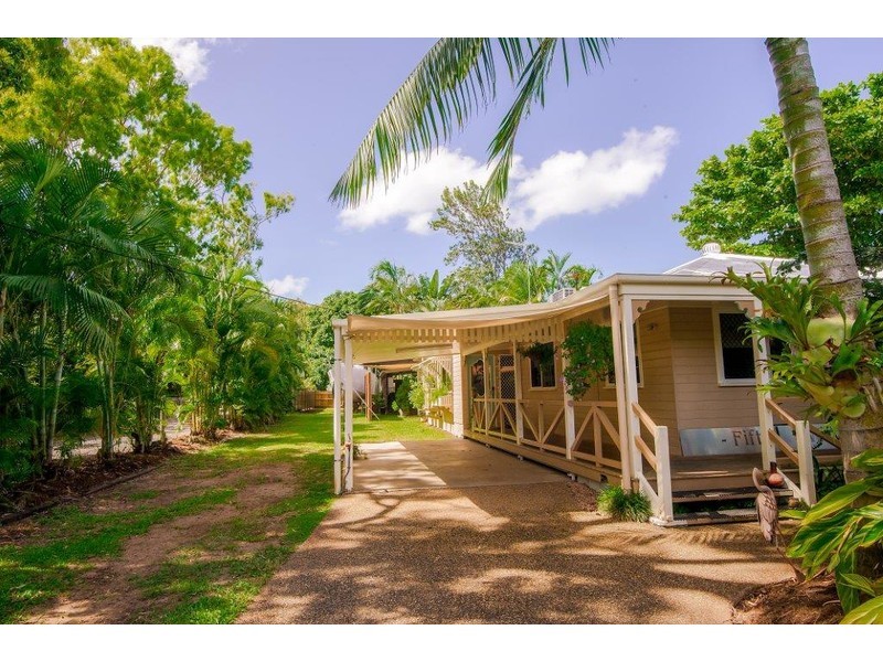 50 Waverley Street, Bucasia QLD 4750