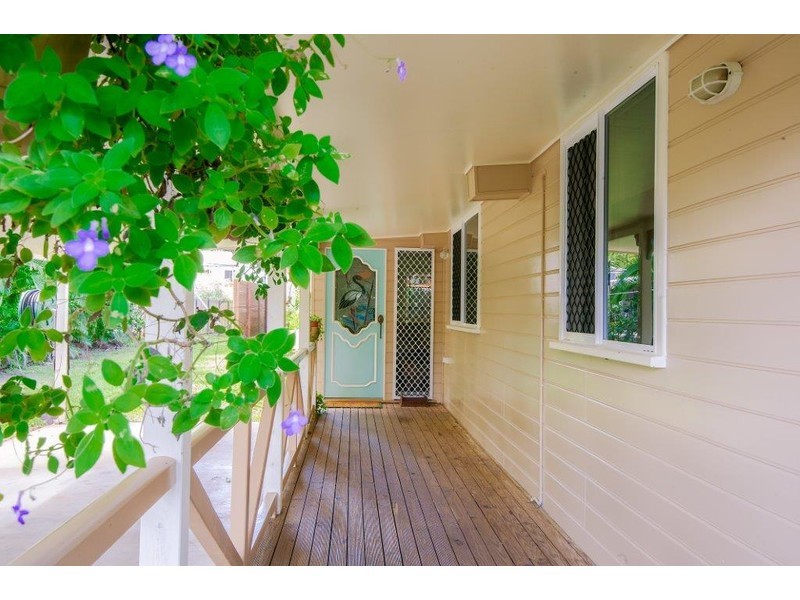 50 Waverley Street, Bucasia QLD 4750