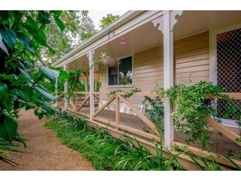 50 Waverley Street, Bucasia QLD 4750