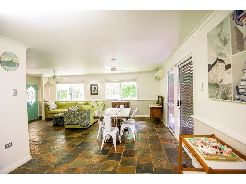 50 Waverley Street, Bucasia QLD 4750