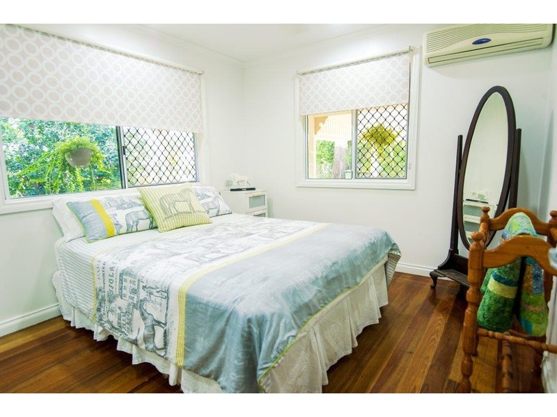 50 Waverley Street, Bucasia QLD 4750