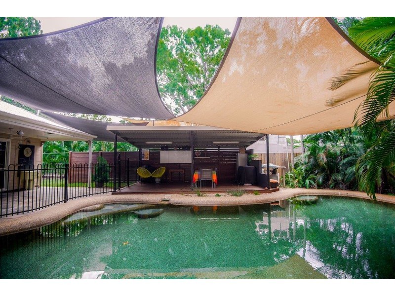 50 Waverley Street, Bucasia QLD 4750