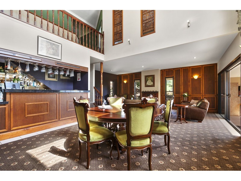 11 Hovard Road, Maleny QLD 4552