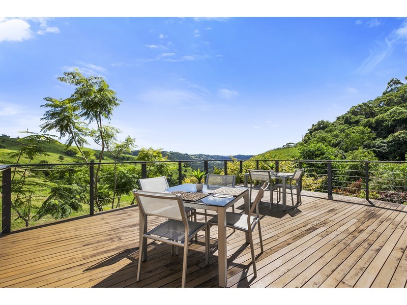 11 Hovard Road, Maleny QLD 4552