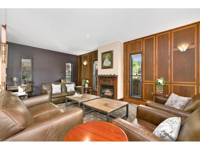 11 Hovard Road, Maleny QLD 4552