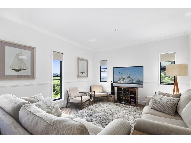 11 Hovard Road, Maleny QLD 4552