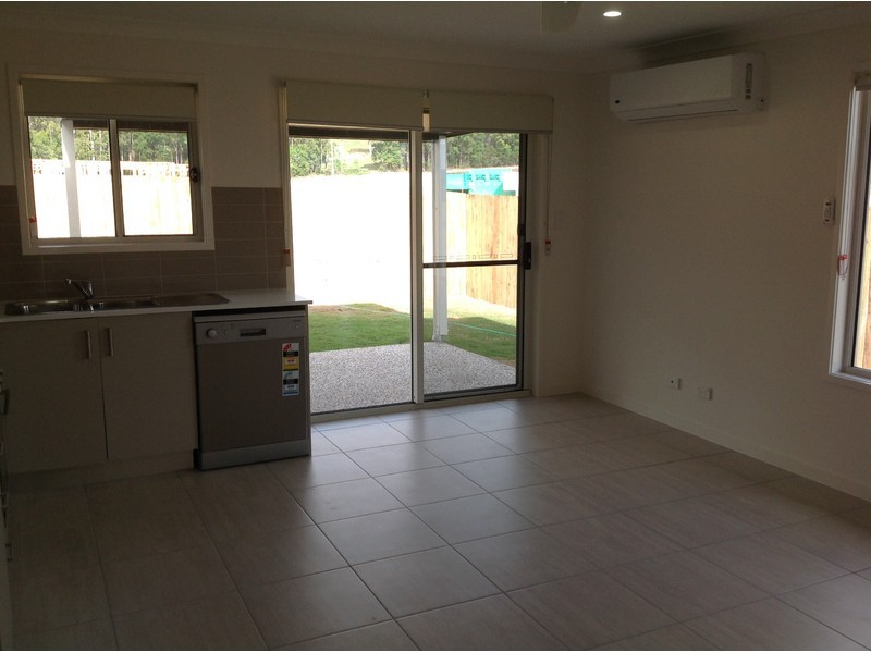 8b Perren Crescent, Bli Bli QLD 4560