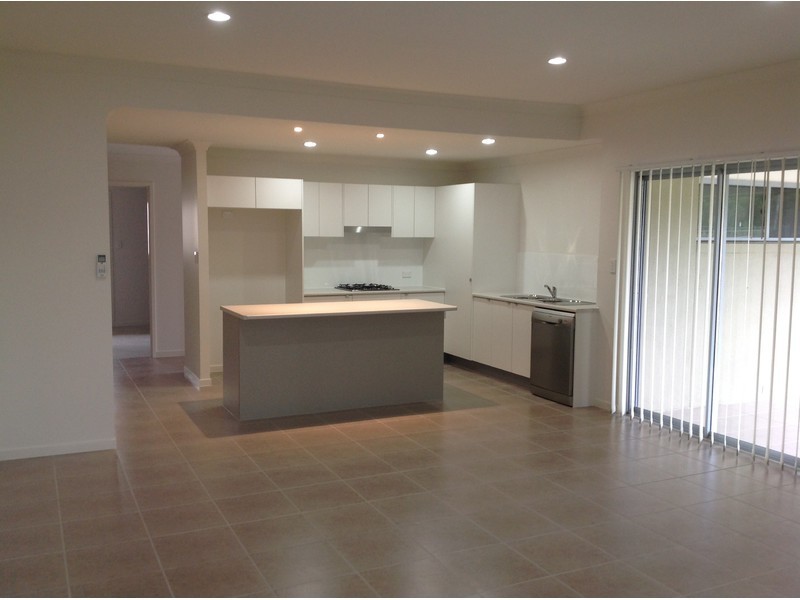 102A Haselwood Crescent, Meridan Plains QLD 4551