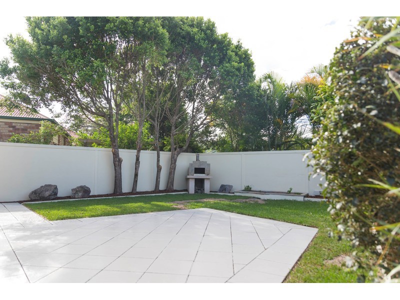 7 Chesterton Crescent, Sippy Downs QLD 4556