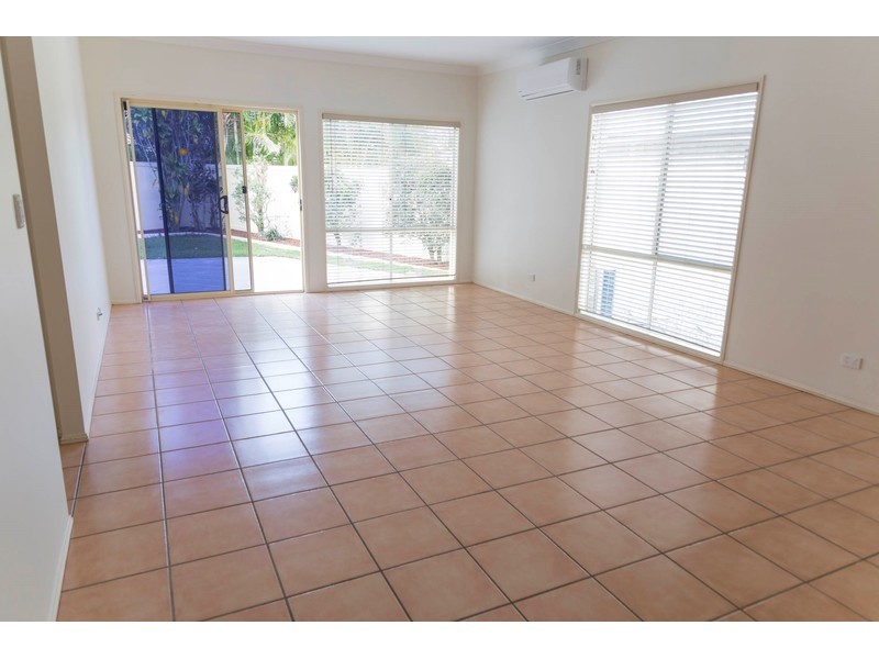 7 Chesterton Crescent, Sippy Downs QLD 4556
