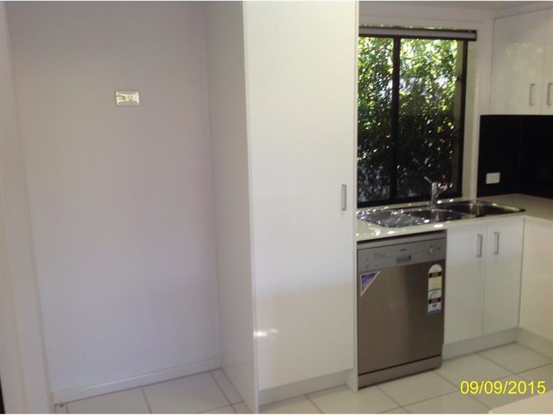 37 Williams Crescent, North Lakes QLD 4509