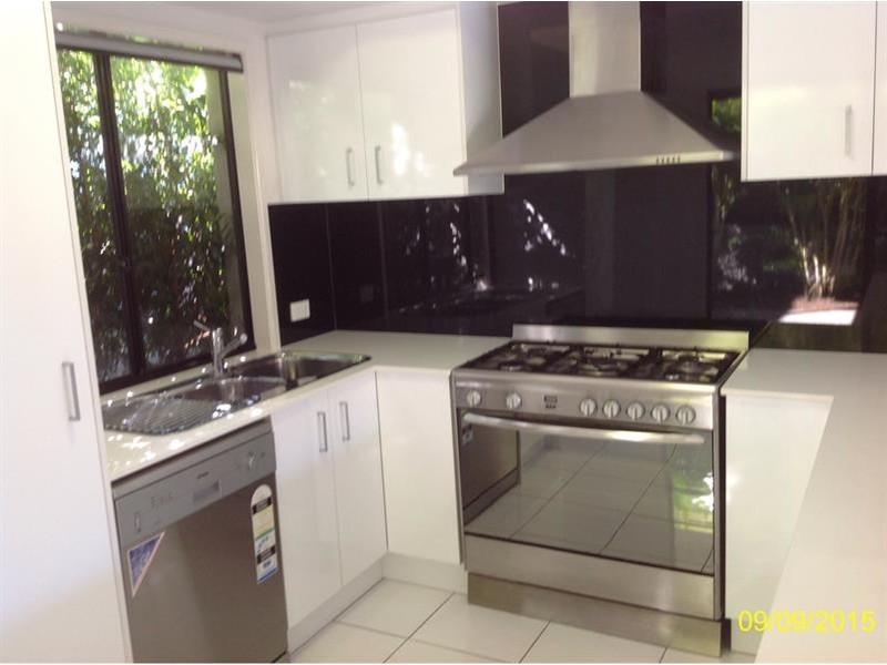 37 Williams Crescent, North Lakes QLD 4509