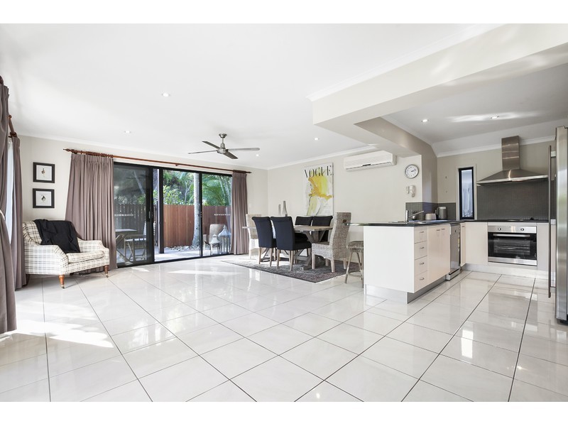 10 Petrale Court, Mountain Creek QLD 4557