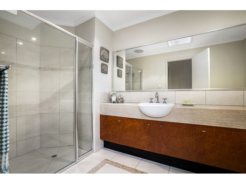 10 Petrale Court, Mountain Creek QLD 4557