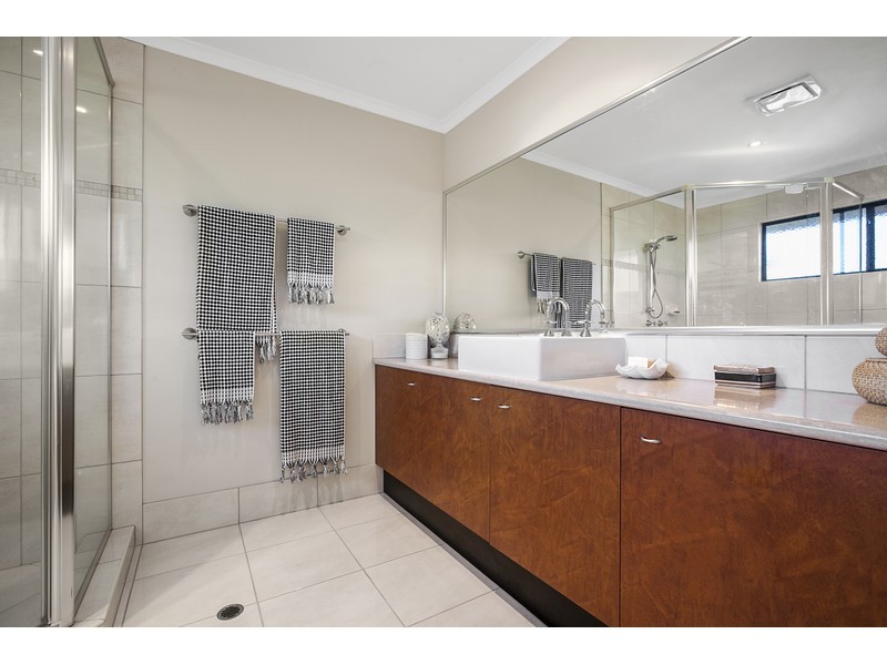 10 Petrale Court, Mountain Creek QLD 4557