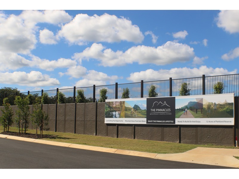 61 Pinnacles Drive, Glass House Mountains QLD 4518