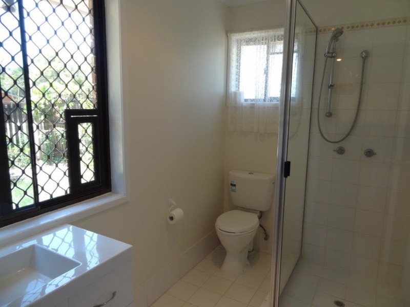 6 Ellis Avenue, Bucasia QLD 4750