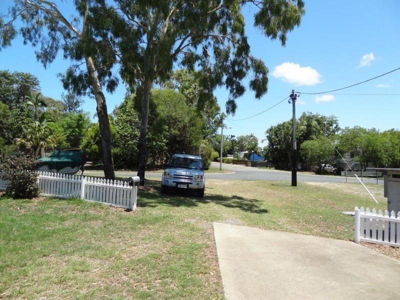 6 Ellis Avenue, Bucasia QLD 4750